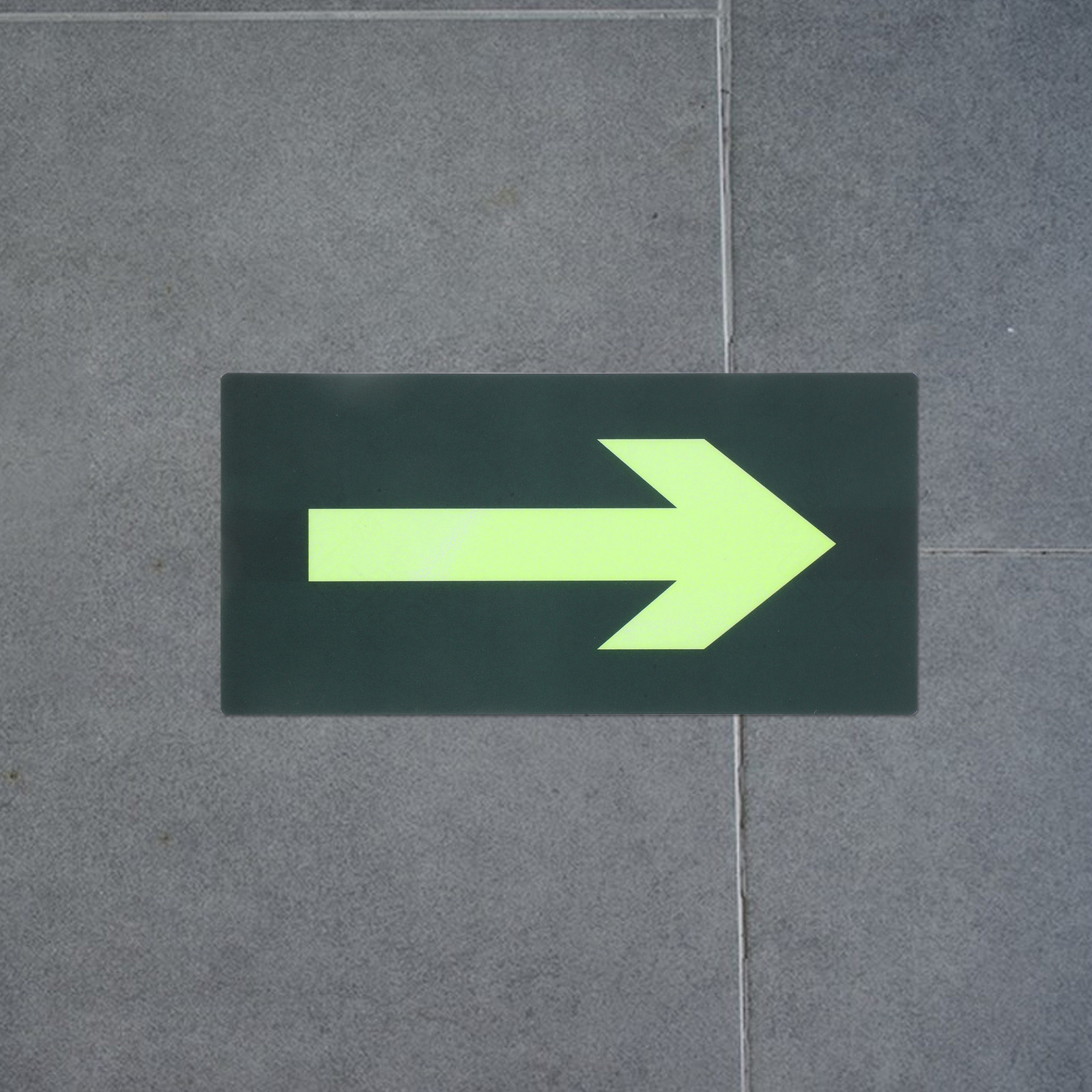 8 Adet Gece Parlayan Çıkış Oku - Emergency Exit Sign incelemesi ve fiyatı